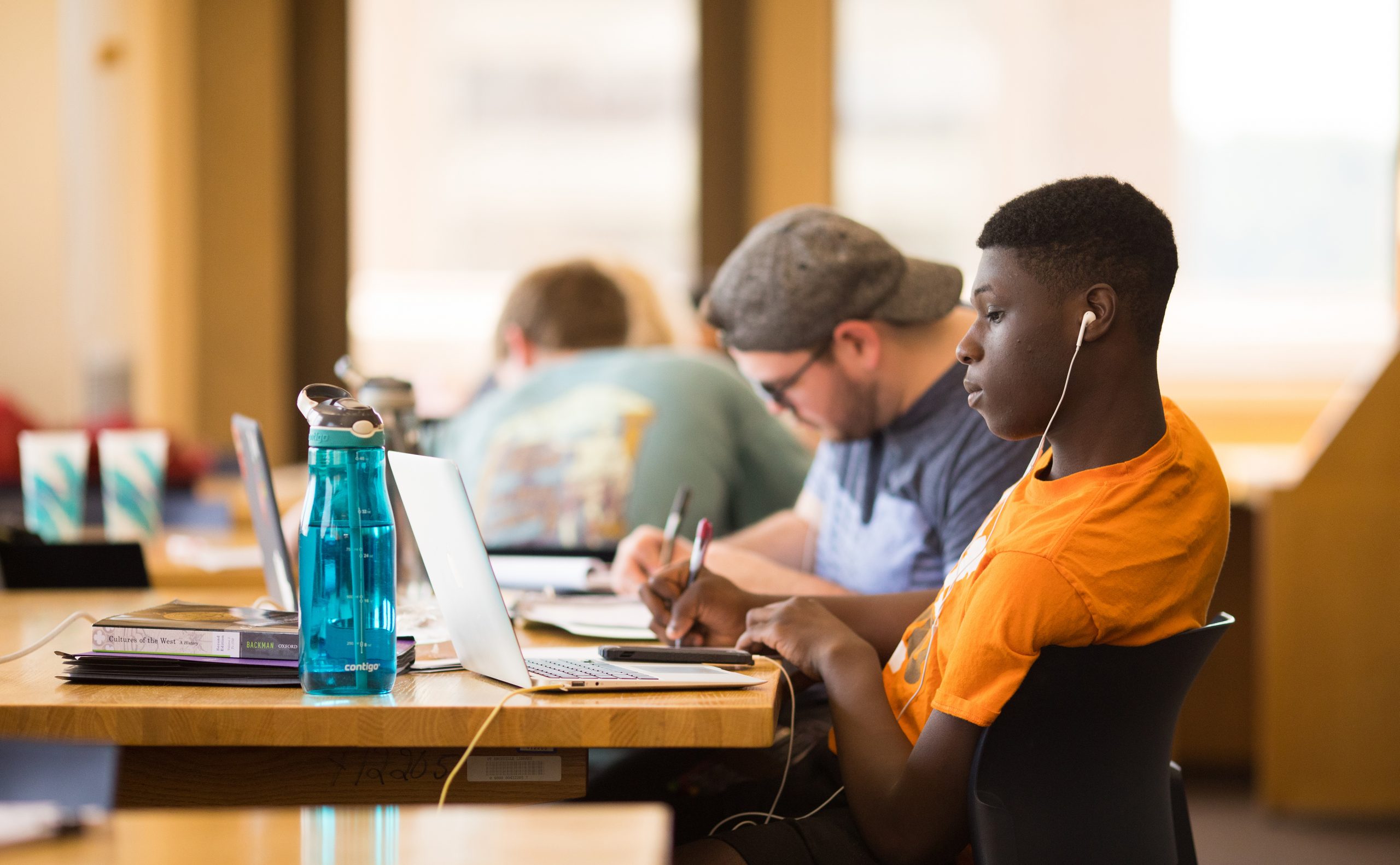 Students study for finals inside John C. Hodges Library on April 25, 2019. Photo by Steven Bridges