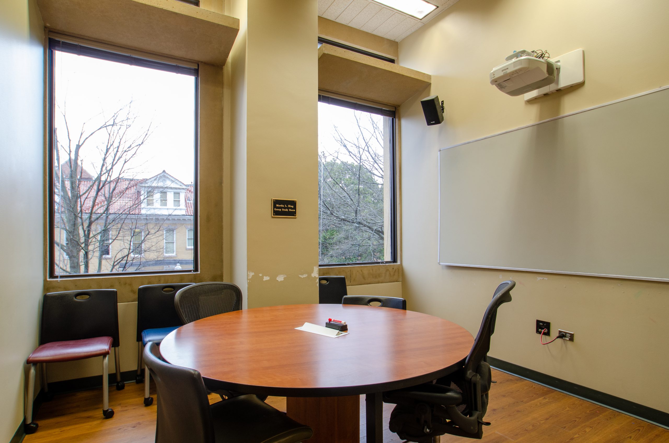 martha king presentation room in the commons at ut libraries