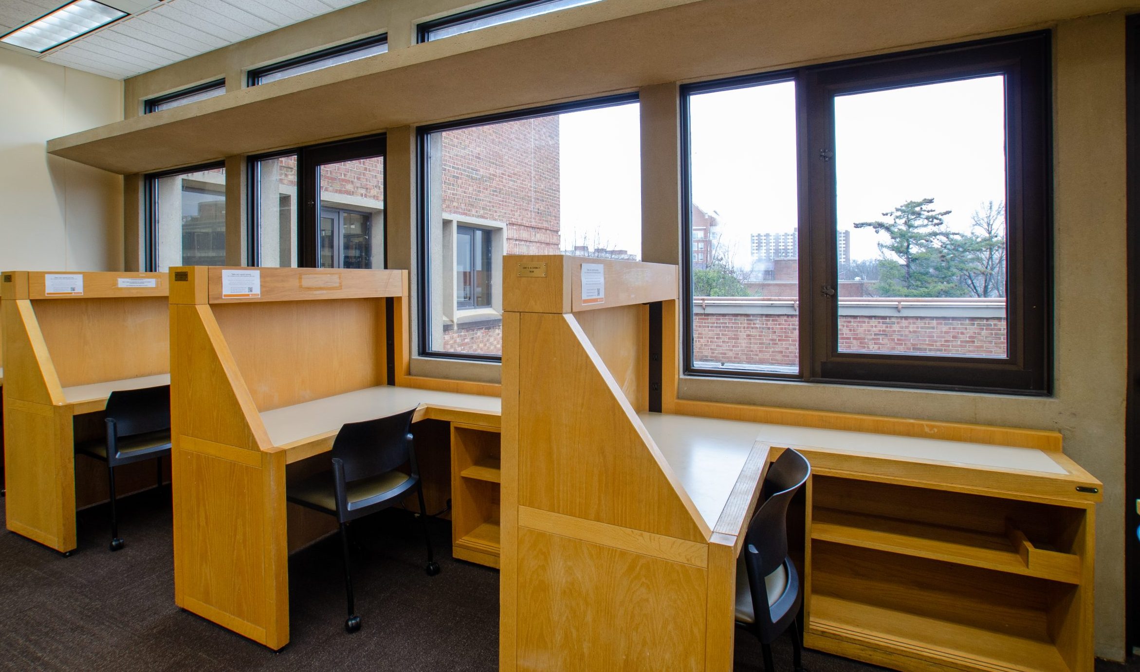 grad honors and scholars carrels in hodges library at ut knoxville